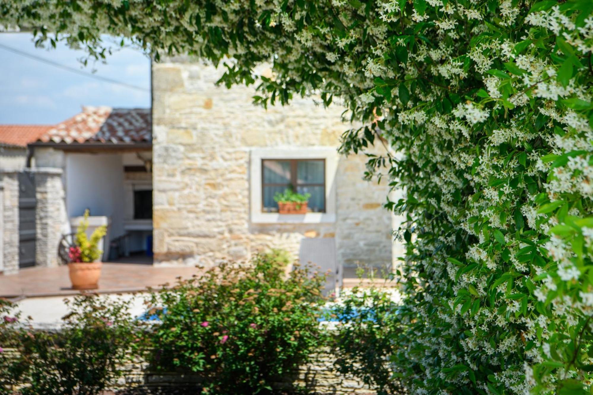 Villa Gina Valtura Extérieur photo